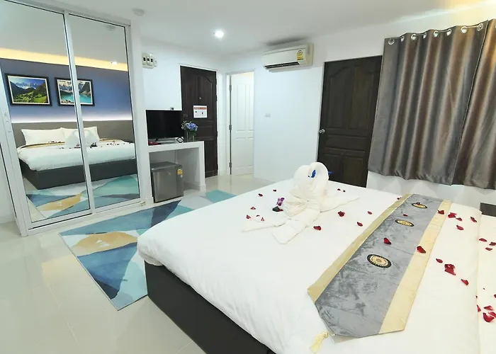 Poonsuk Place Hotel