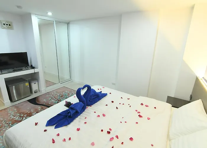 Poonsuk Place Bangkok