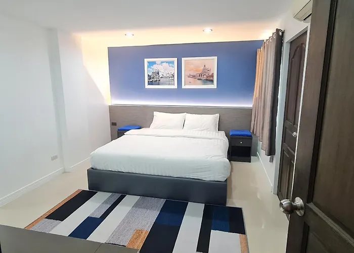 Poonsuk Place