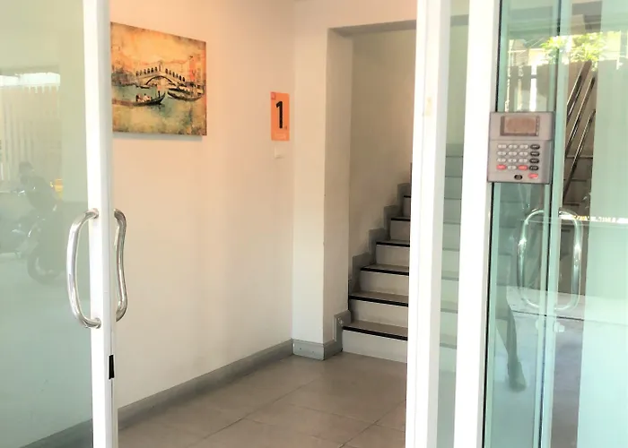 Poonsuk Place Hotel