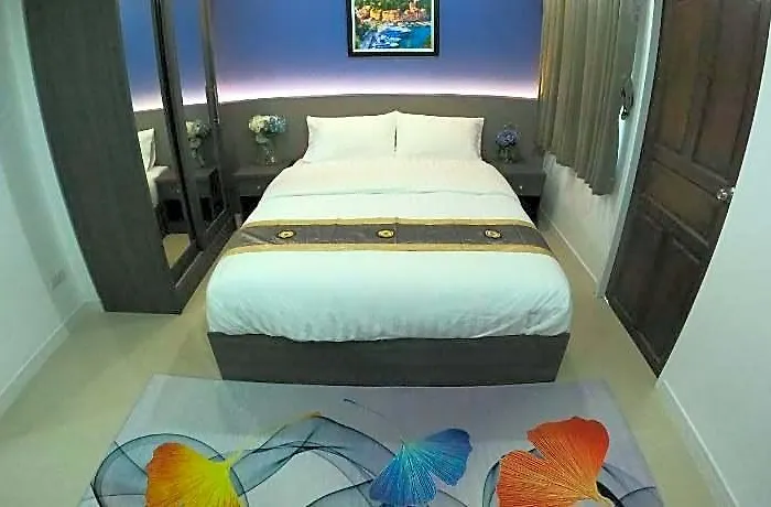 Poonsuk Place Bangkok